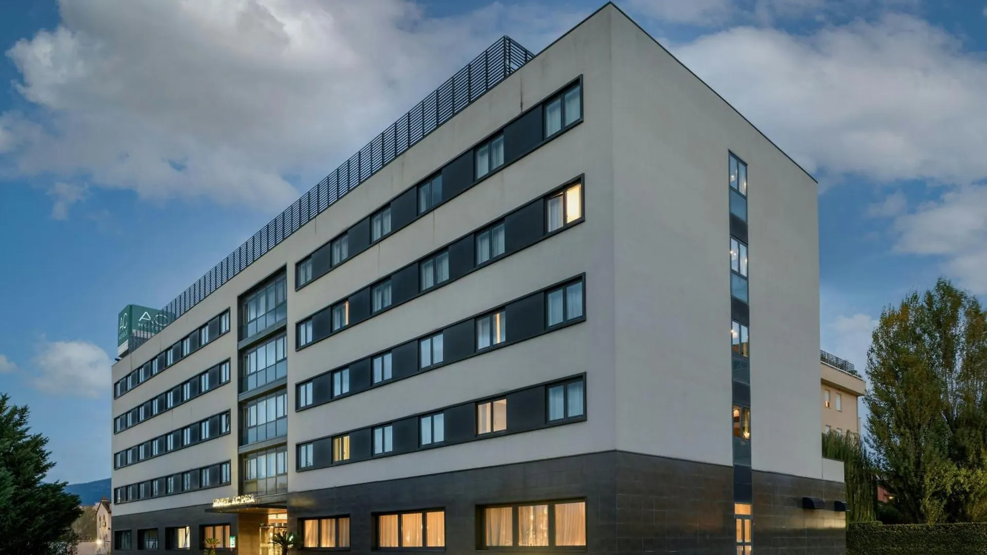 Ac Hotel By Marriott Pisa contacts